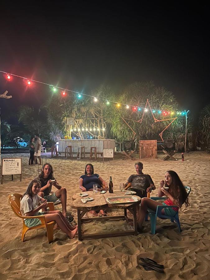 Surfing Beach Nilaveli Trincomalee Exterior foto